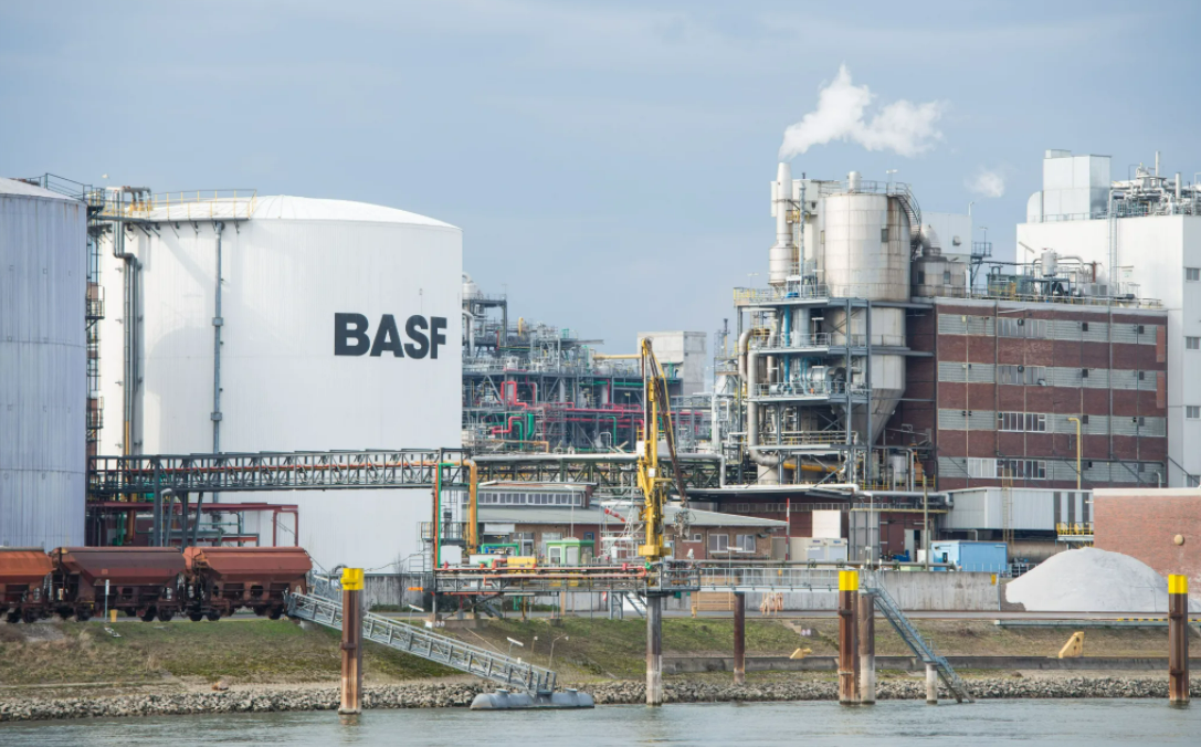 巴斯夫集团发布2022年二季度销售额22974亿欧元同比增长16