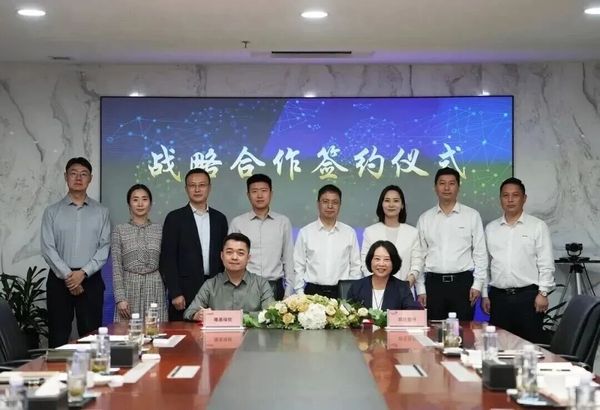 隆基为何选中凯伦？光伏屋面暗战，防水行业“第四种解法”浮出水面