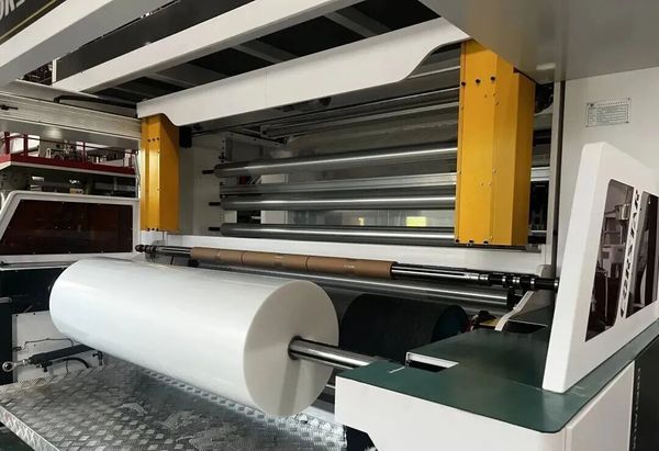 福建长诚联合科技五层共挤PE薄膜生产线正式入驻！