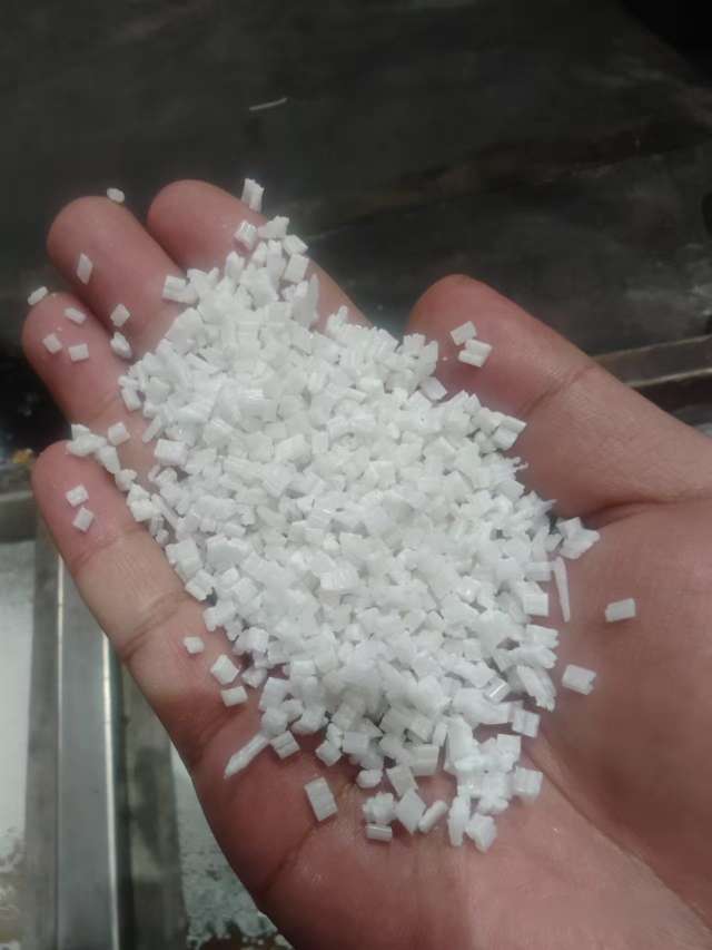 厂家直销PP高熔指颗粒PP无纺布颗粒三千多便宜处理了