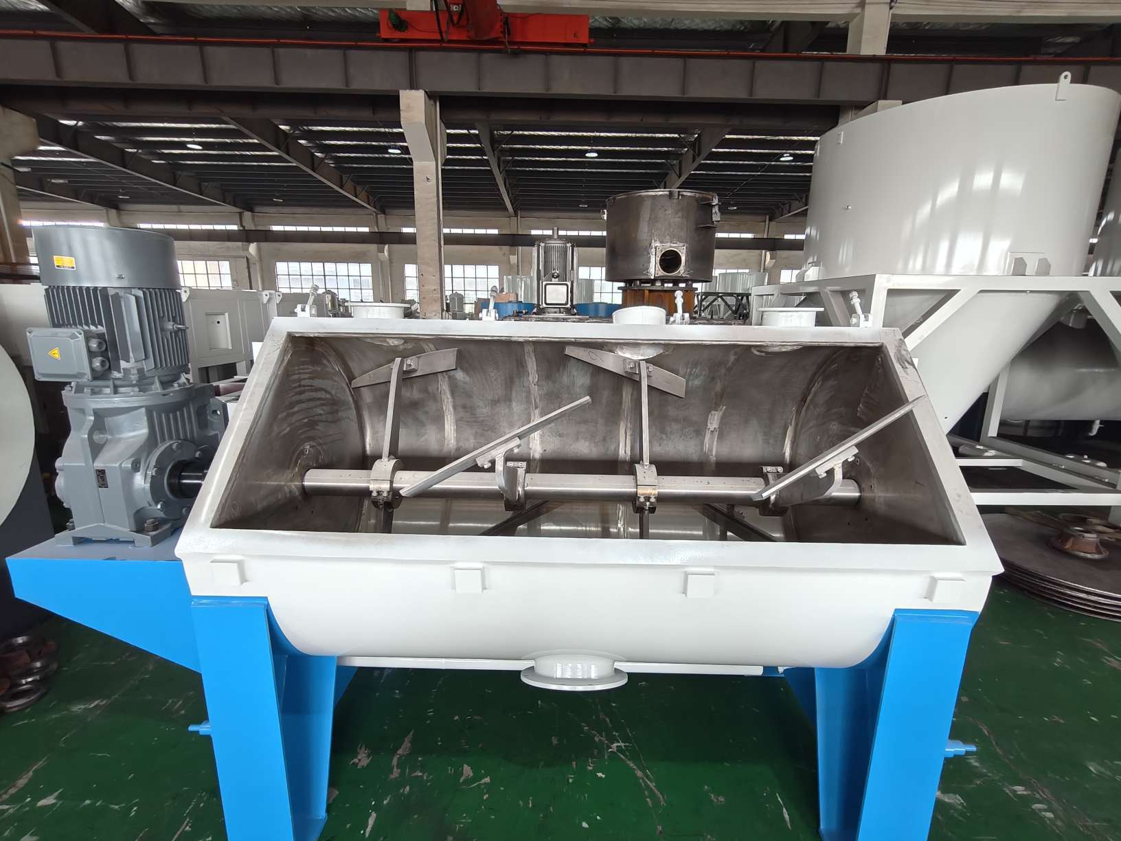 SRL-Z  立式混合机组 
SRL-W 卧式混合机组
热混
冷混
高速混合机
塑料混合机
PVC混