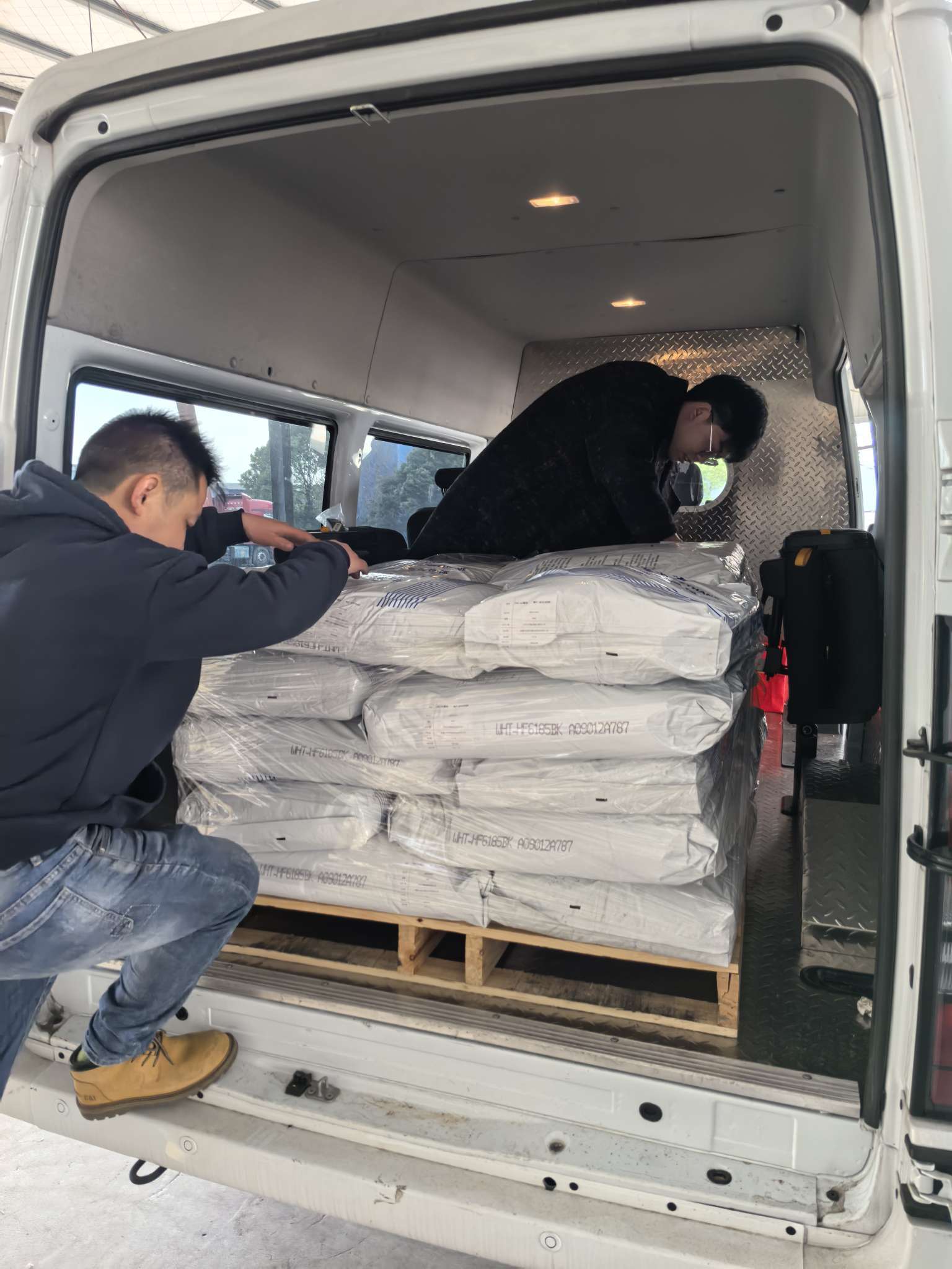 万华化学TPU—6180BK