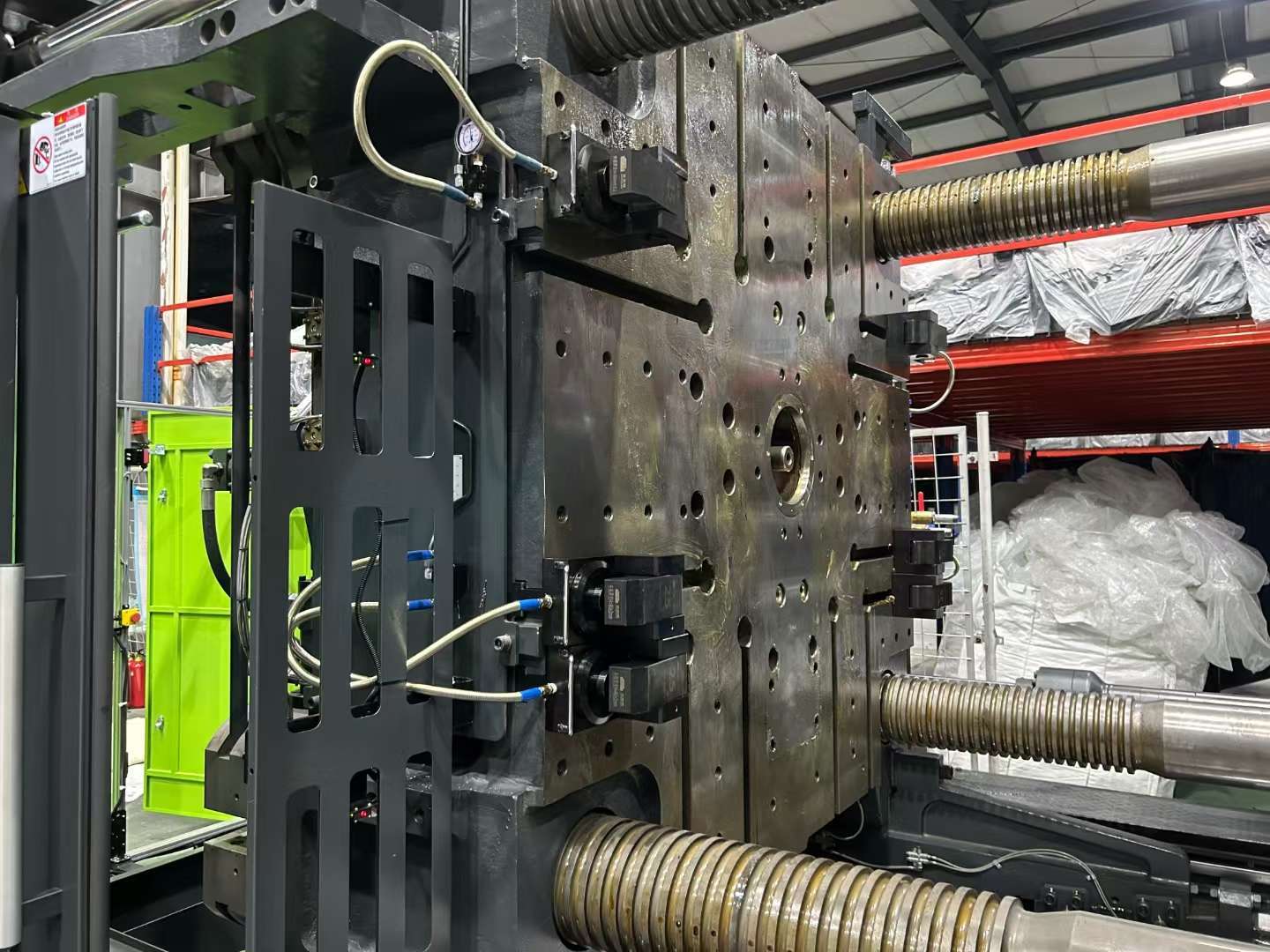 机器人，机械手，液压夹模器，